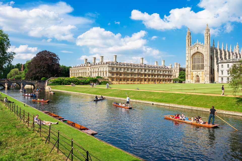 Great Britain New Year - Expat Explore - England - Image 4