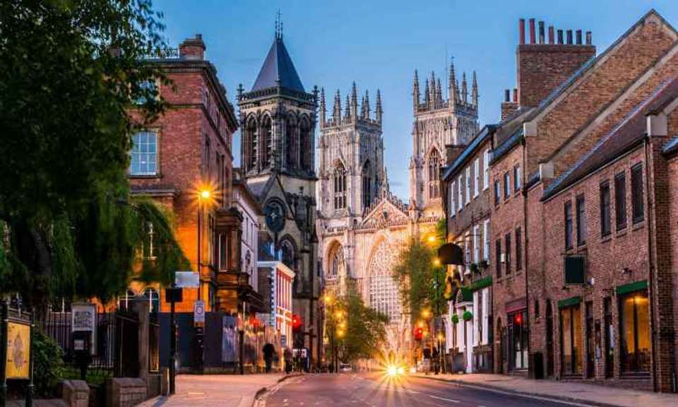 Great Britain New Year - Expat Explore - England - Image 8