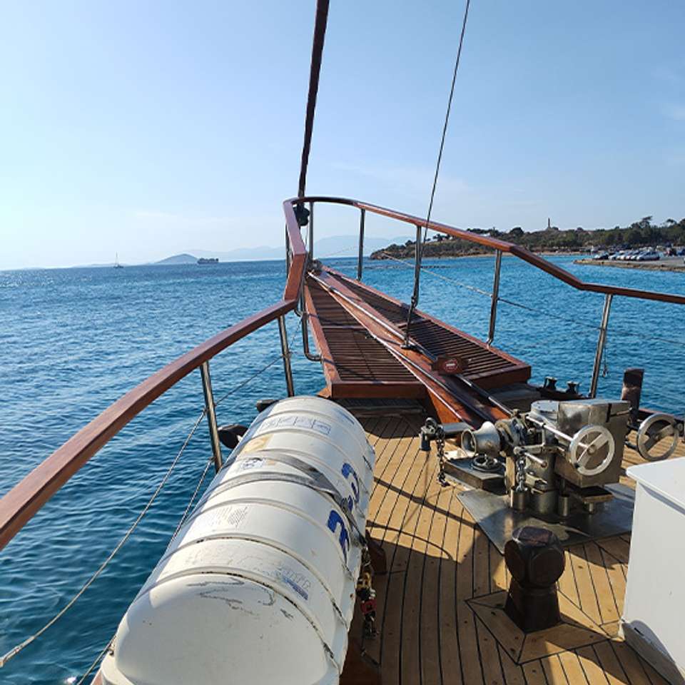 Greece: Sail & Swim - Topdeck - Greece - Image 3