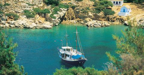 Athens Cultural, Religious And Historic Sites Tour: Greek Island Cruise