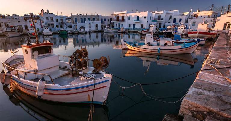 Europe Volcanoes Tour: Greek Island Wanderer