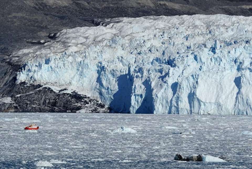 Greenland Express & Whale Watching - 5 days - On The Go Tours - Iceland - Image 4