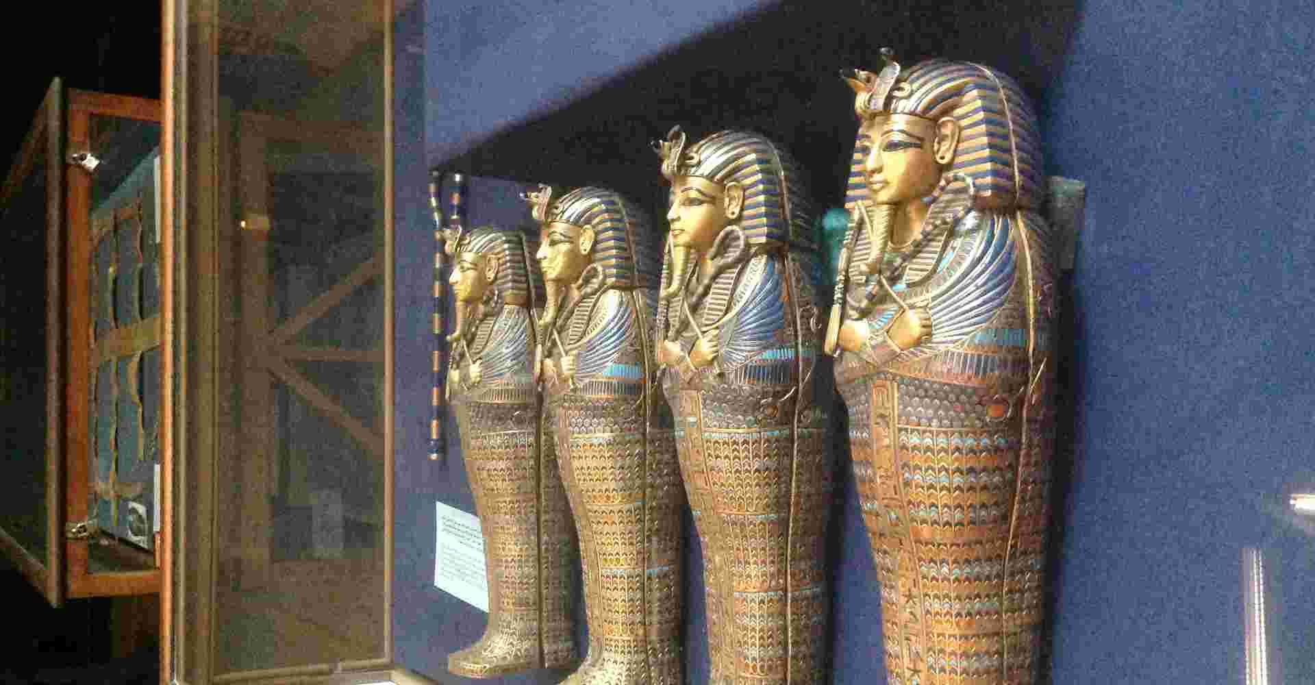 Guided Cairo Tours Visiting Egyptian Museum