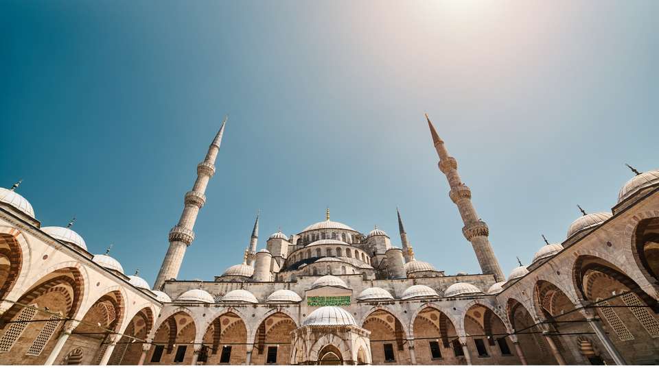 Private Full Day Guided Highlights of Istanbul Tour - Smart Turkey Tours - Turkey - Image 3