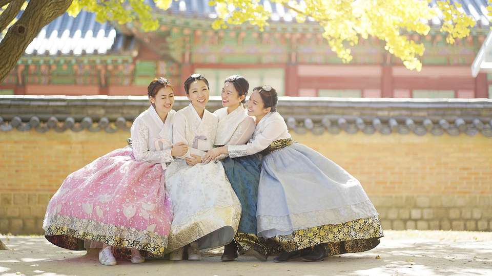 Gyeongbokgung Hanbok PhotoShoot - Hab Korea - South Korea - Image 9