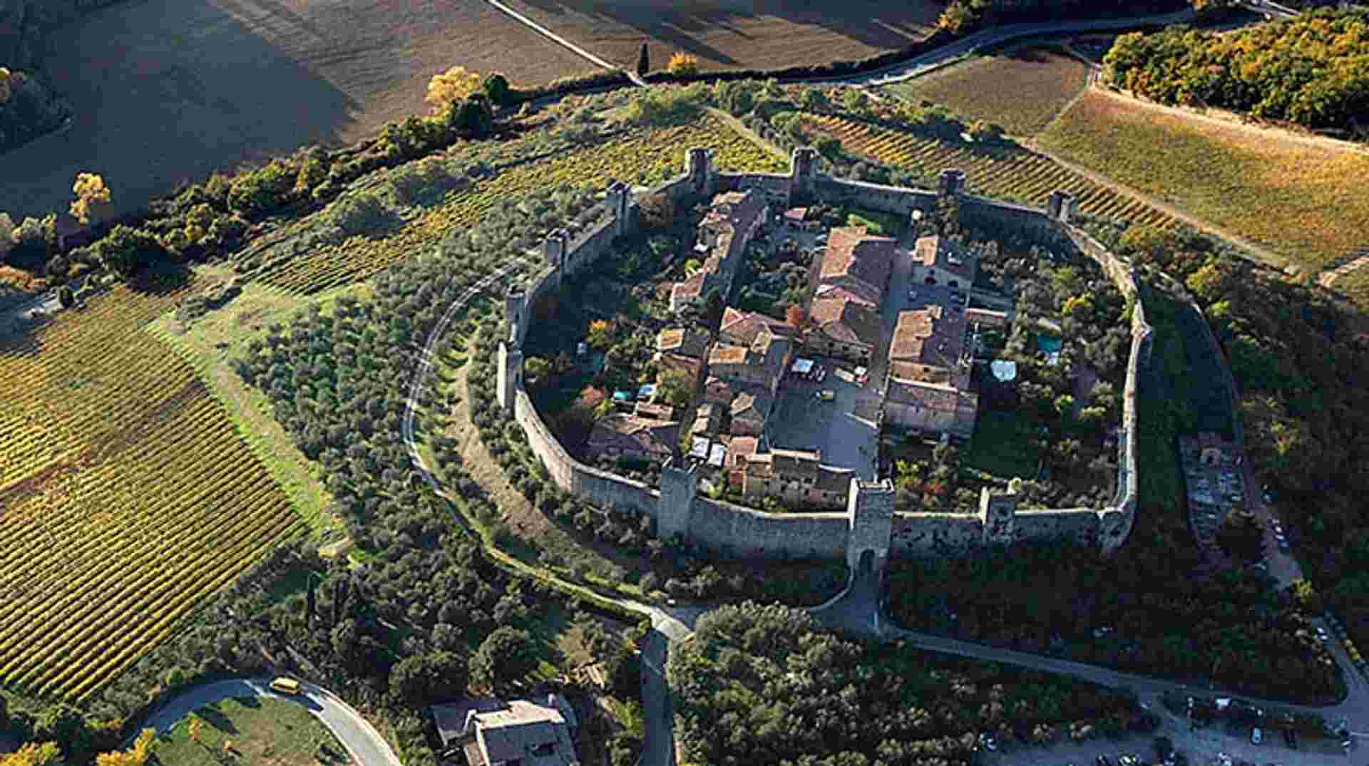 Half-Day Guided Hike to Monteriggioni from Siena