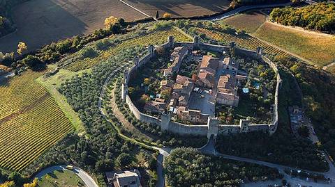 Europe Wine Tasting Tour: Half-day Guided Hike To Monteriggioni From Siena