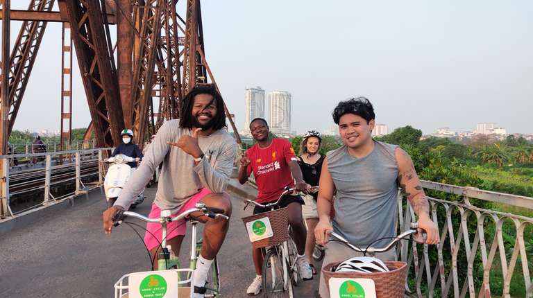 Half-day Hanoi Cycling Tour in Old Quarter Area trip - alternative tour available