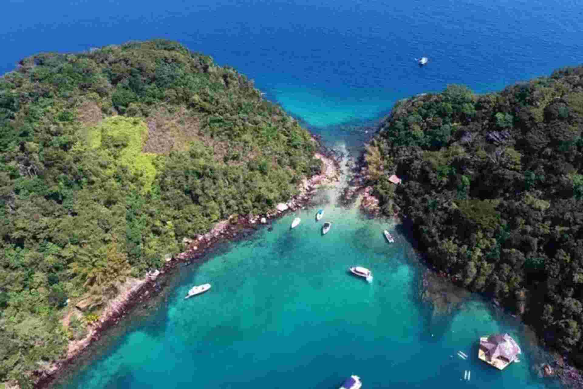 Half Island Tour - Ilha Grande