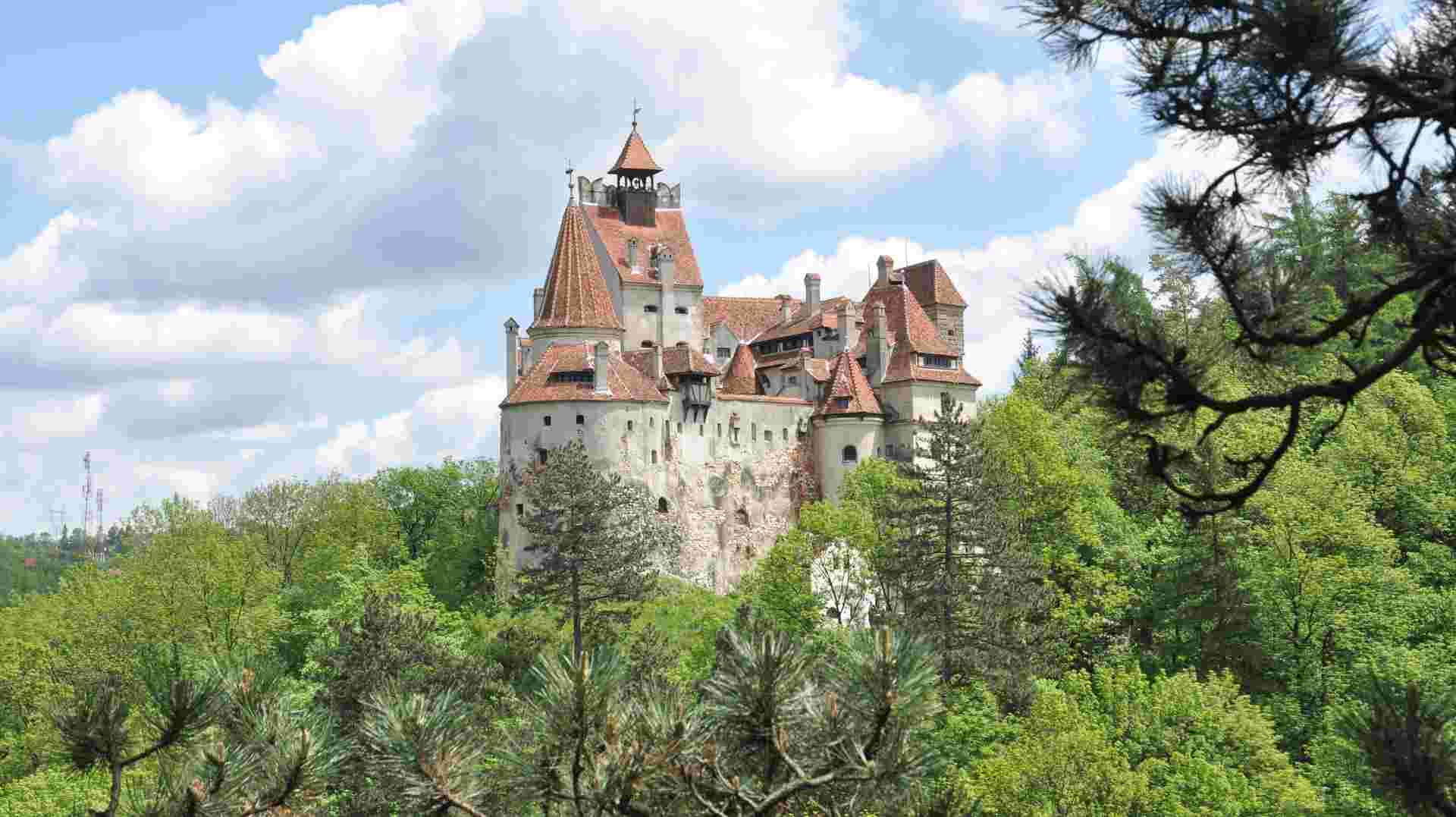 Halloween Party At Bran Castle 