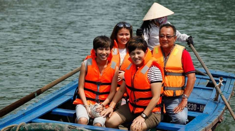 Halong 1 day on 4-star Cruise with transfer & lunch - Go Asia Travel - Vietnam - Image 3