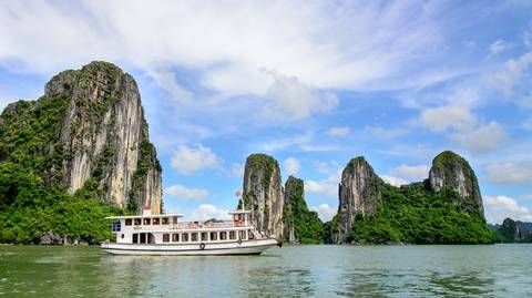 Halong Bay 1 Day On Deluxe Cruise With Transfer & Lunch