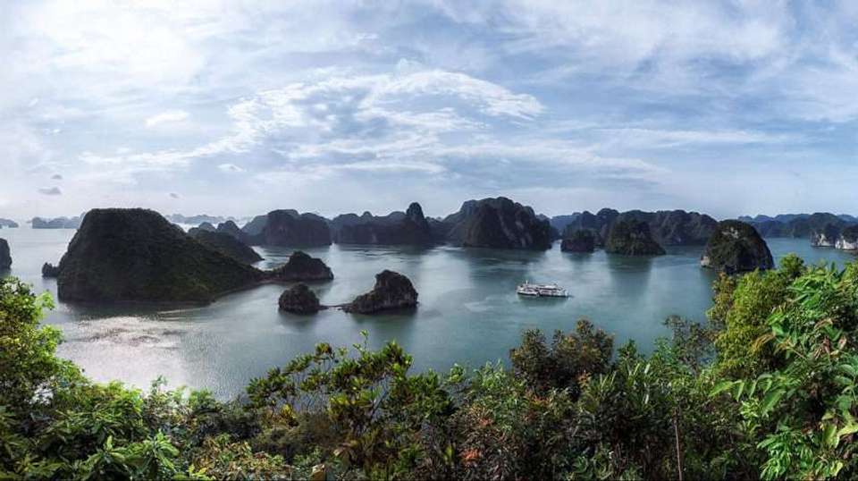 Halong Bay Cruise full Day - Legend Travel Group - Vietnam - Image 2