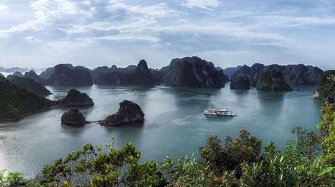 Halong Bay Cruise Full Day From Tuan Chau - November 2026