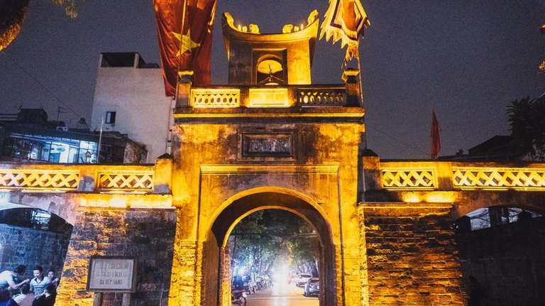Hanoi Nights Food Vespa Tour trip - alternative tour available