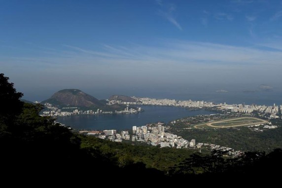 Image 4 of 5