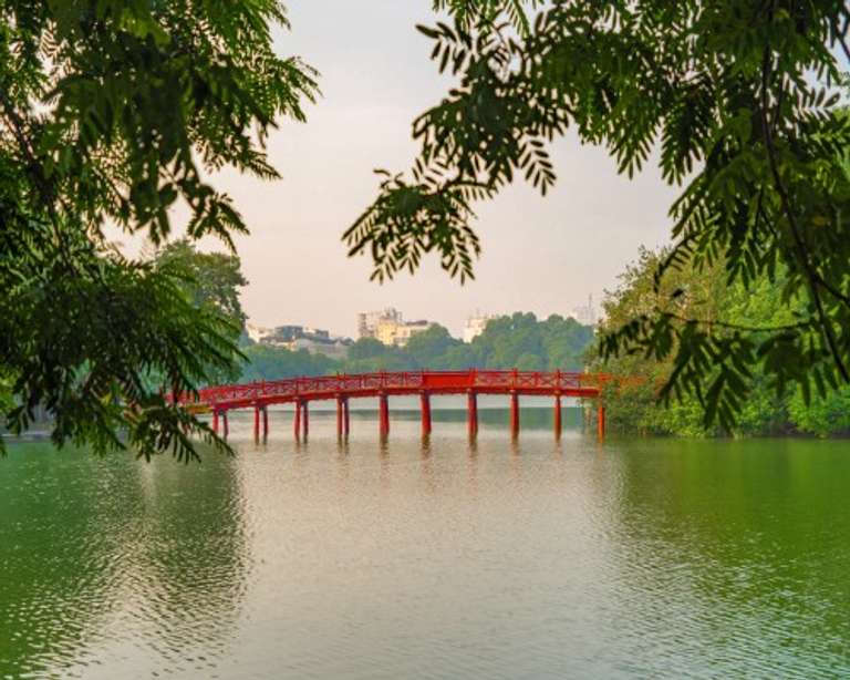 Hidden Gems of Vietnam: From Mountain Valleys to Coastal Secrets - 15 days