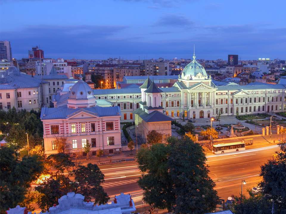 Highlights of Eastern Europe & Turkey - G Adventures - Hungary - Image 3