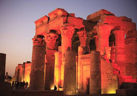 Luxor Sightseeing Tour: Highlights Of Egypt And Jordan