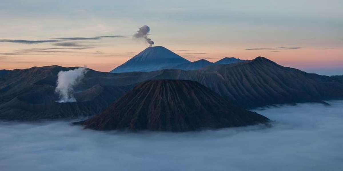 Highlights of Java & Sumatra Tour by G Adventures | Bookmundi
