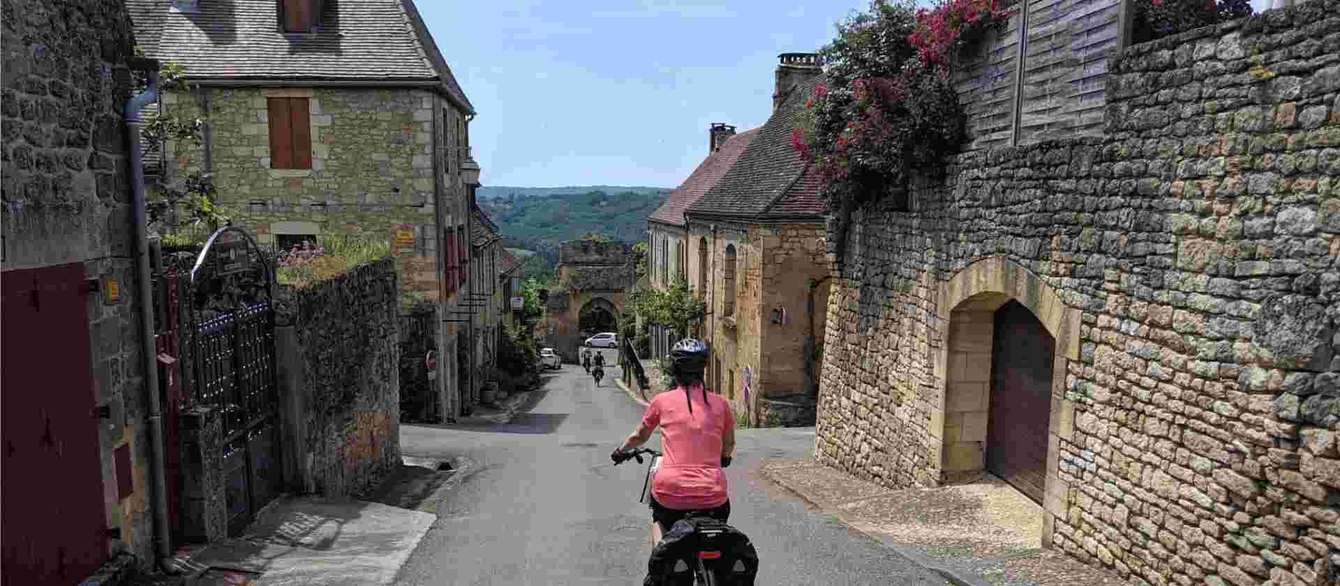 Highlights of the Dordogne by Bike