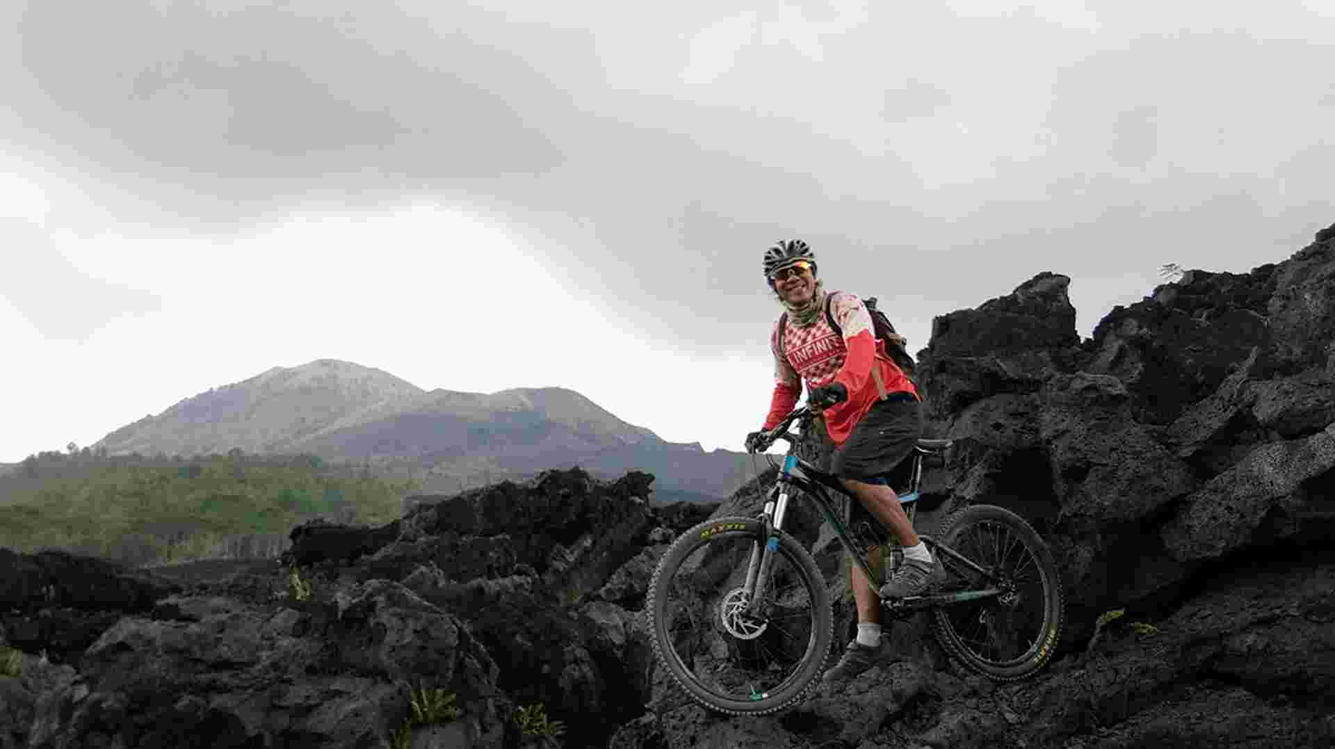 Hike & Bike in Mt Batur (2 Days)