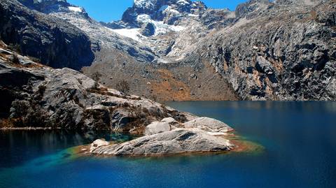 Hike To Laguna Churup
