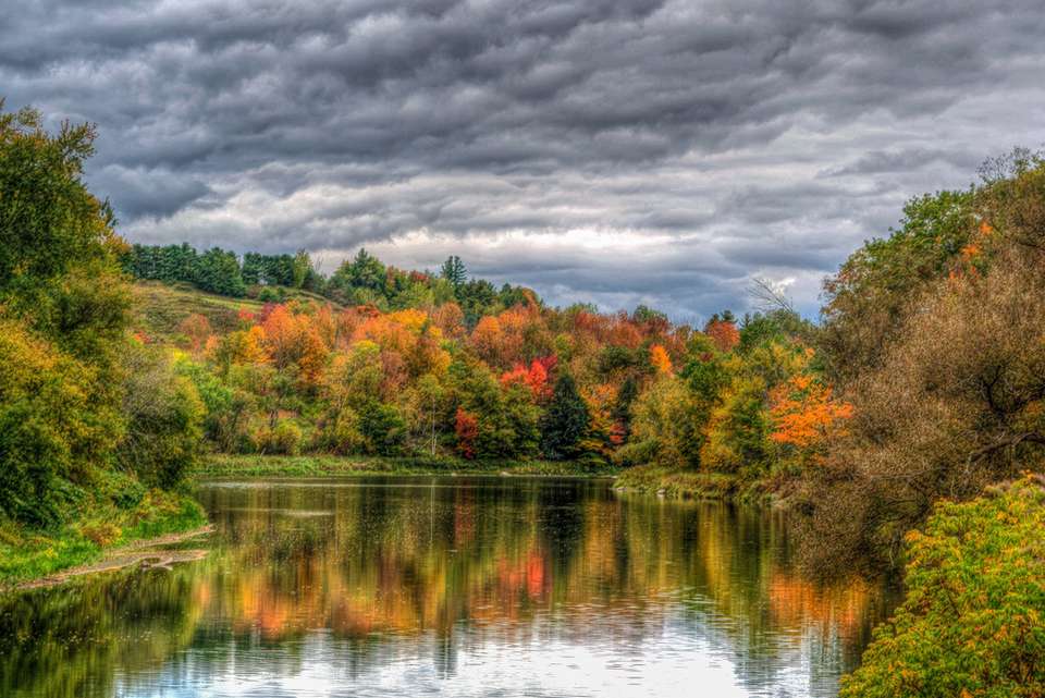 Hike Vermont: Fall Foliage - undefined - Image 5