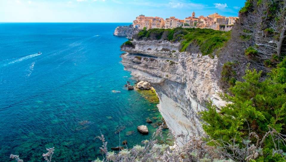 Hiking cruise - Corsica reveals its hidden treasures (port-to-port package) - Croisieurope - France - Image 4