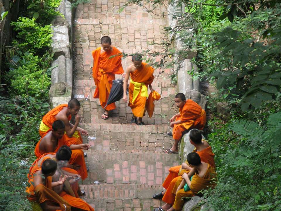 Hiking, Cruising & Exploring in Laos - 12 days - On The Go Tours - Laos - Image 4
