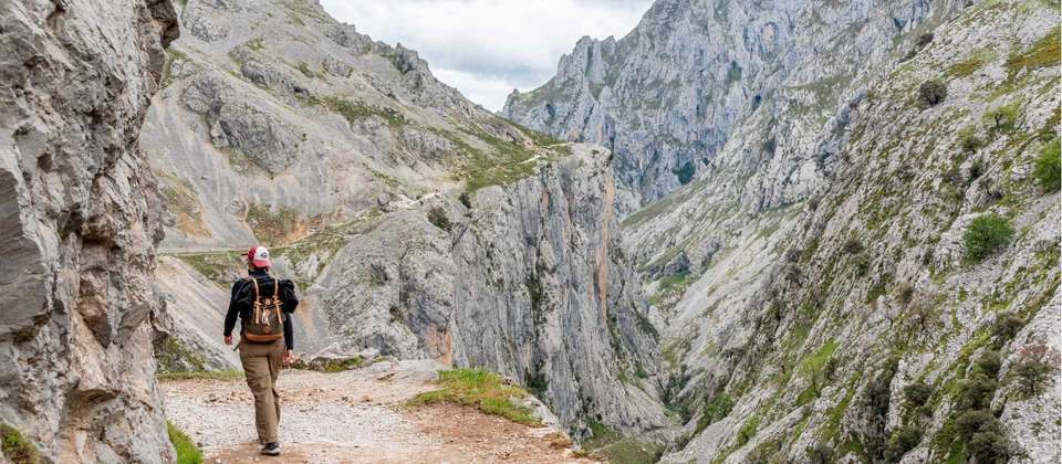 Hiking in the Picos de Europa - Utracks - Spain - Image 3