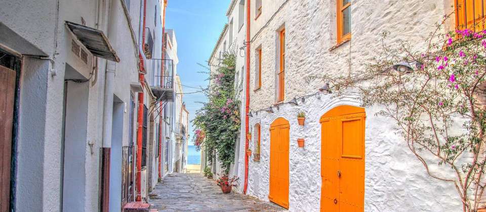 Hiking the Vermillion Coast - Walkers' Britain - France - Image 2