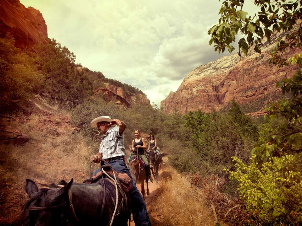 Camping Utah's Mighty 5 - G Adventures - USA