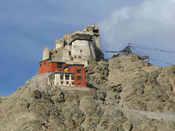 Image 4 of 4
