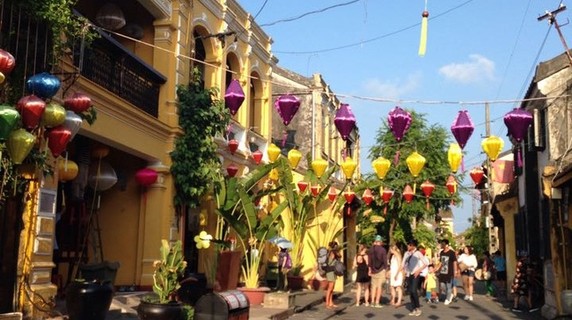 Image 5 of 8