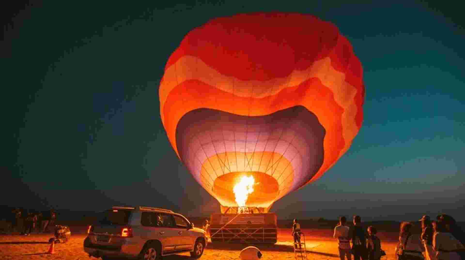 Hot Air Balloon Ride in Dubai with Pickup