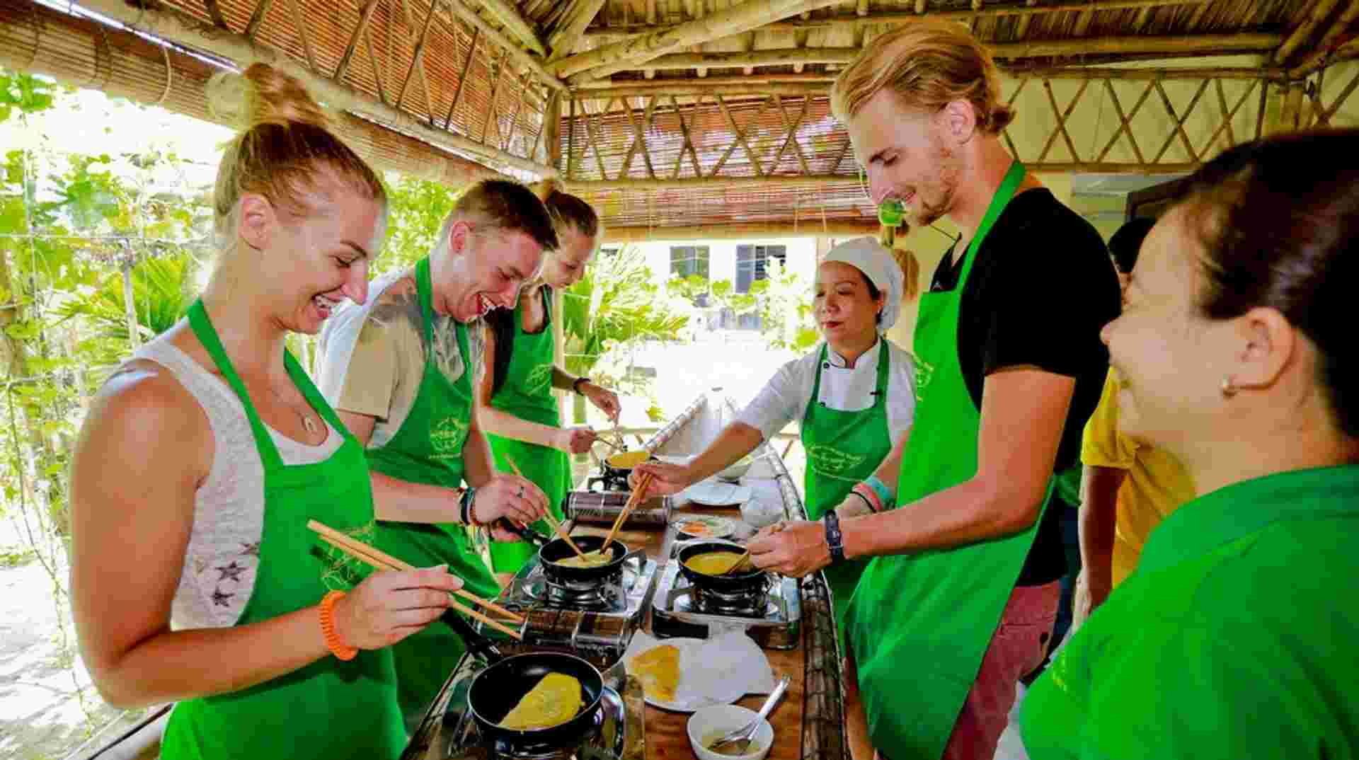 Hue City Tour and Cooking Class