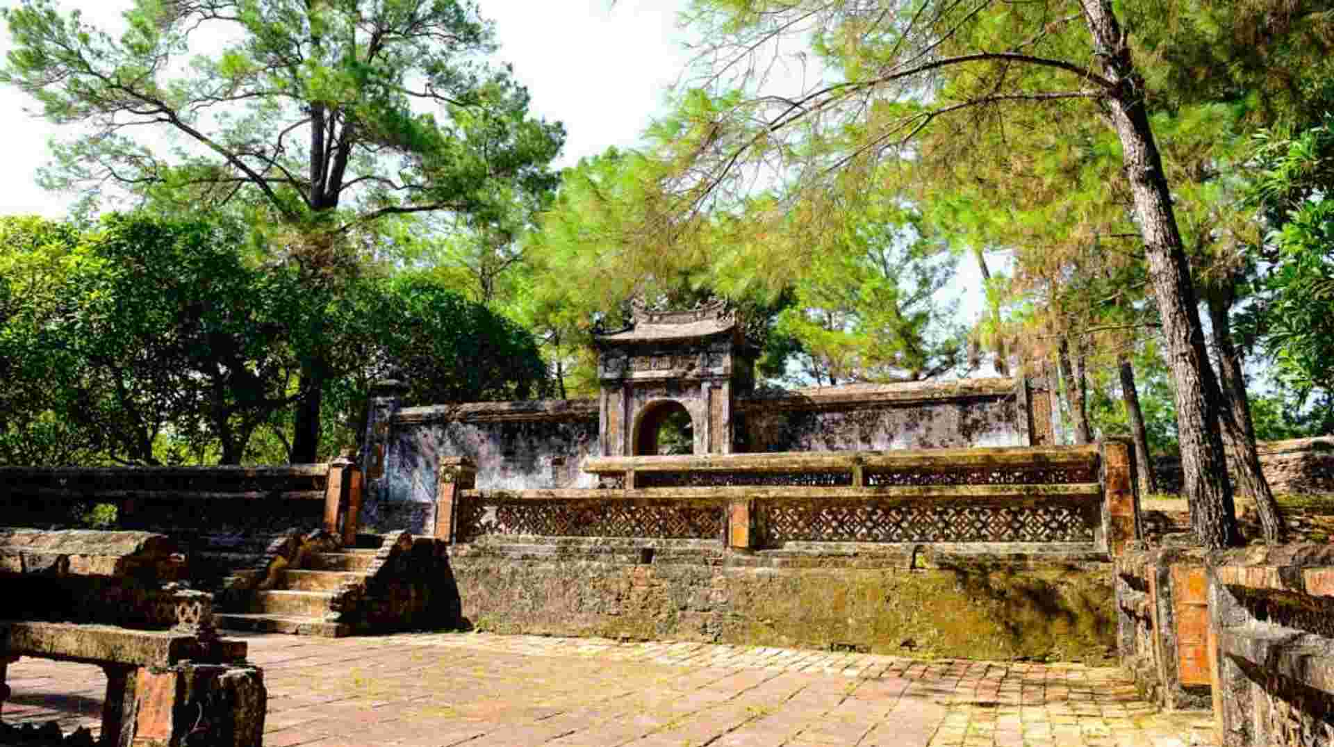 Hue full day from Hoi An