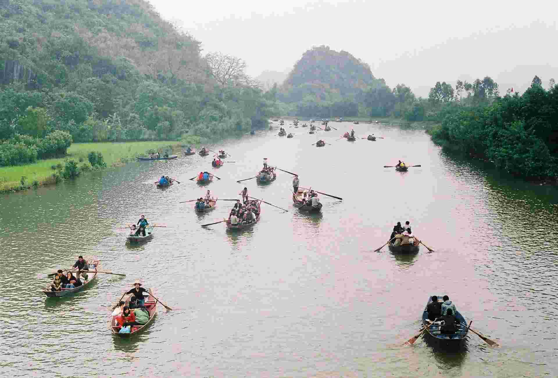 Huong Perfume Pagoda Day Tour