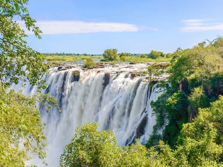 Zimbabwe Explorer Tour: Hwange, Chobe & Falls - 10 days