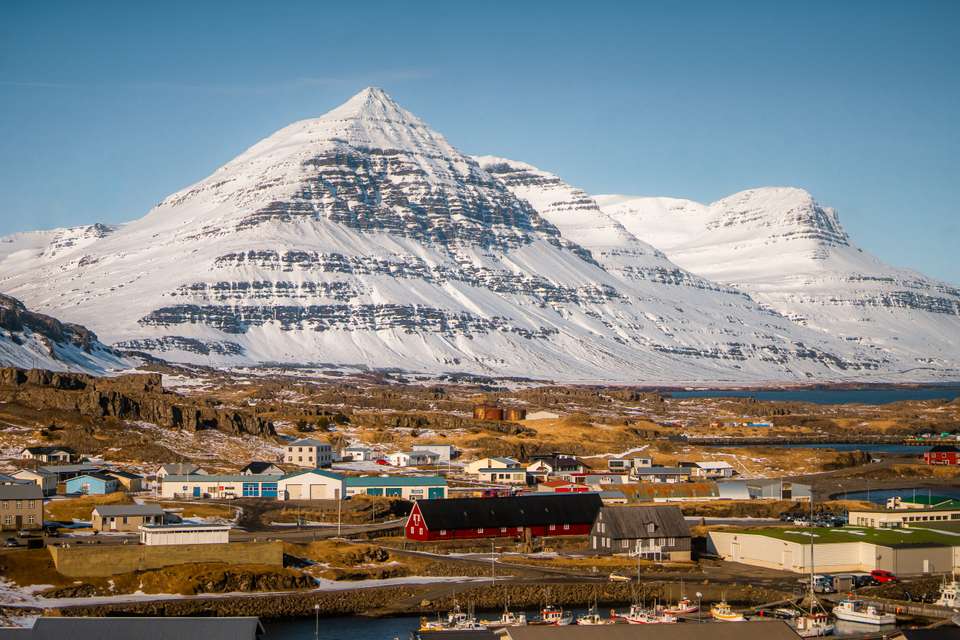 Iceland Circumnavigation: Mountains, Volcanoes and Waterfalls - Exodus Adventure Travels - Iceland - Image 5