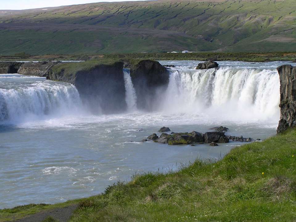 Iceland North & South - 6 days - On The Go Tours - Iceland - Image 3