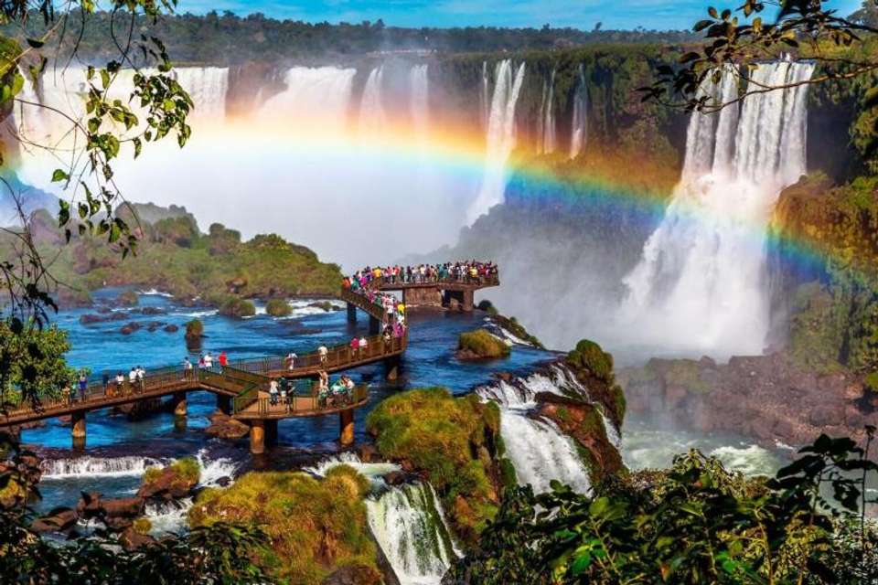 Iguasu Falls Private Day Trip from Buenos Aires with Airfare - Brazil & Bird Park - Tangol Tours - Argentina - Image 6