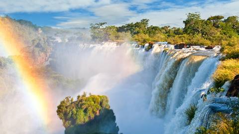 Sightseeing Tour: Iguazu Falls 2 Nights
