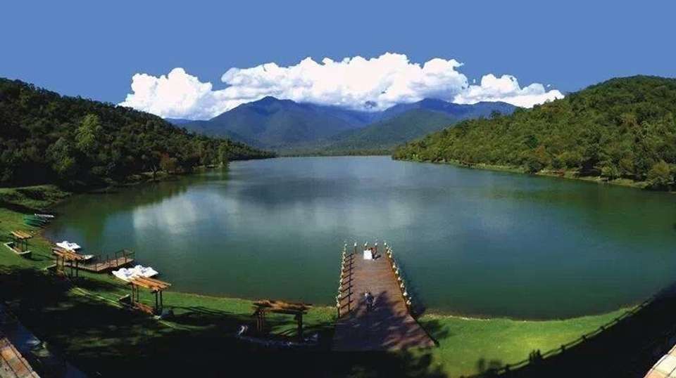Ilia Lake & Signaghi From Tbilisi - Georgian Holidays Llc - Georgia - Image 2