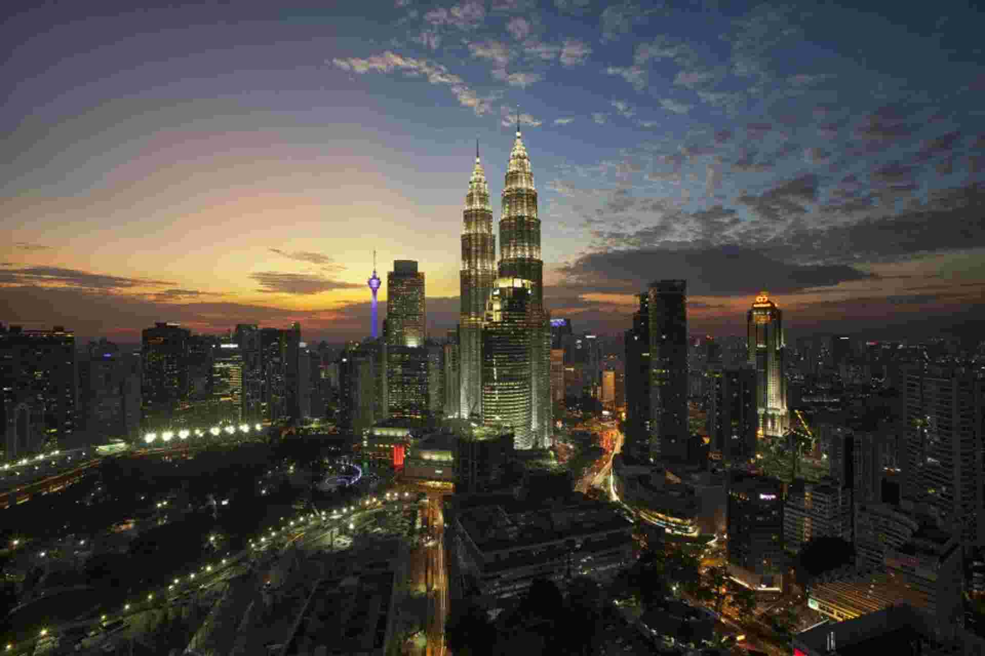 In-depth Borneo & Malaysia Tour