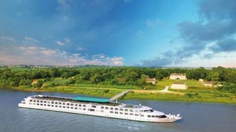 In the heart of the South-West terroirs: from Bordeaux to the vineyards of the Médoc (port-to-port cruise) - Croisieurope - France - Image 1