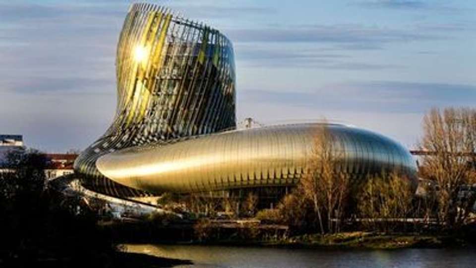 In the heart of the South-West terroirs: from Bordeaux to the vineyards of the Médoc (port-to-port cruise) - Croisieurope - France - Image 3