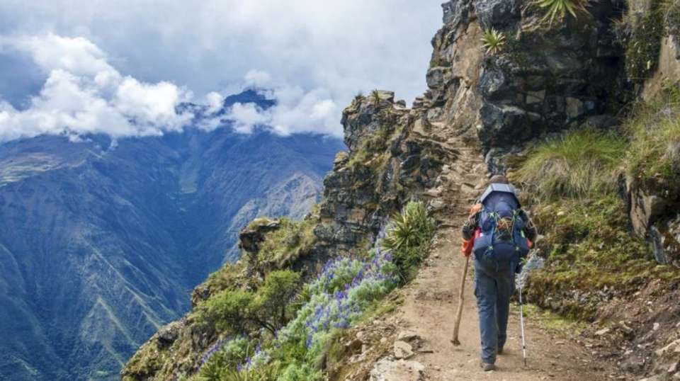 Inca Trail To Machu Picchu: 4-Day Group Tour - Valencia Travel Cusco - Peru