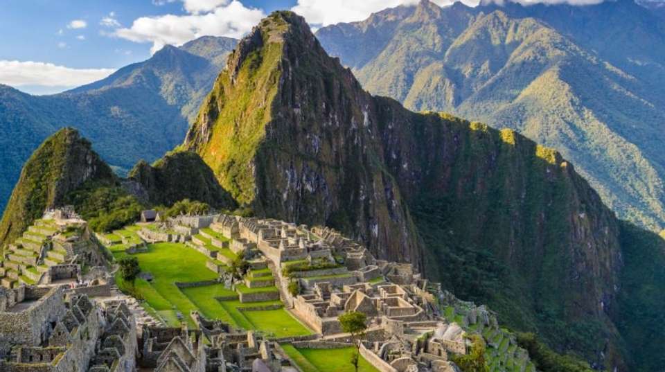 Inca Trail To Machu Picchu: 4-Day Group Tour - Valencia Travel Cusco - Peru